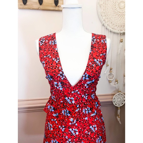 Nightwalker Elsa Red Floral Mini Dress Size Small - Picture 2 of 7